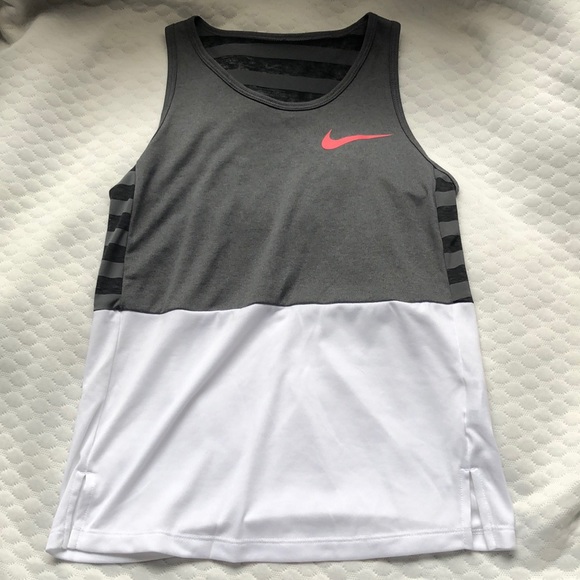 Nike Tops - 🏋️‍♀️ Nike Workout Tank